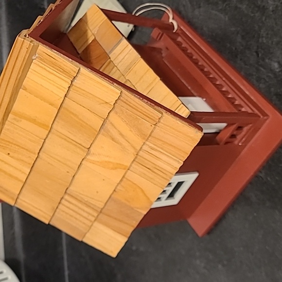 Birdhouse - Picture 5 of 5